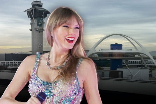 Taylor Swift Arrival at LAX Airport Giving San Francisco 49ers