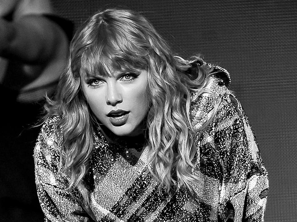 SHOCKING NEWS:"Taylor Swift's Chart-Topping Ambitions BLOCKED! Get the Scoop on Who's Holding Her Back! "