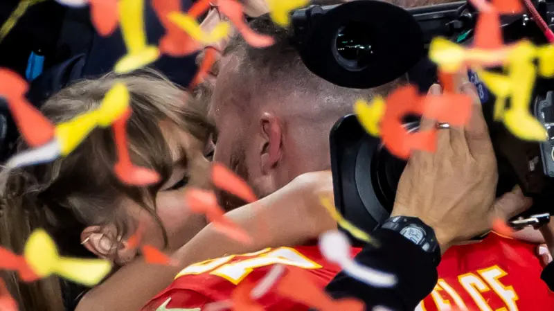 *BREAKING NEWS* ‼️ The Chiefs' Andy Reid was on Teair Tart for avoiding ejection for Travis Kelce slap: 'I don't understand that rule' Season of NFL is back.... The glorious *Chiefs* team ll be playing away. *Chargers* Vs *Chiefs* ‼️ Time: 8am